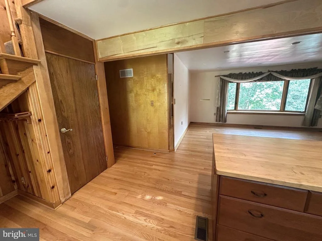 Photo of 5919 5TH ROAD N
