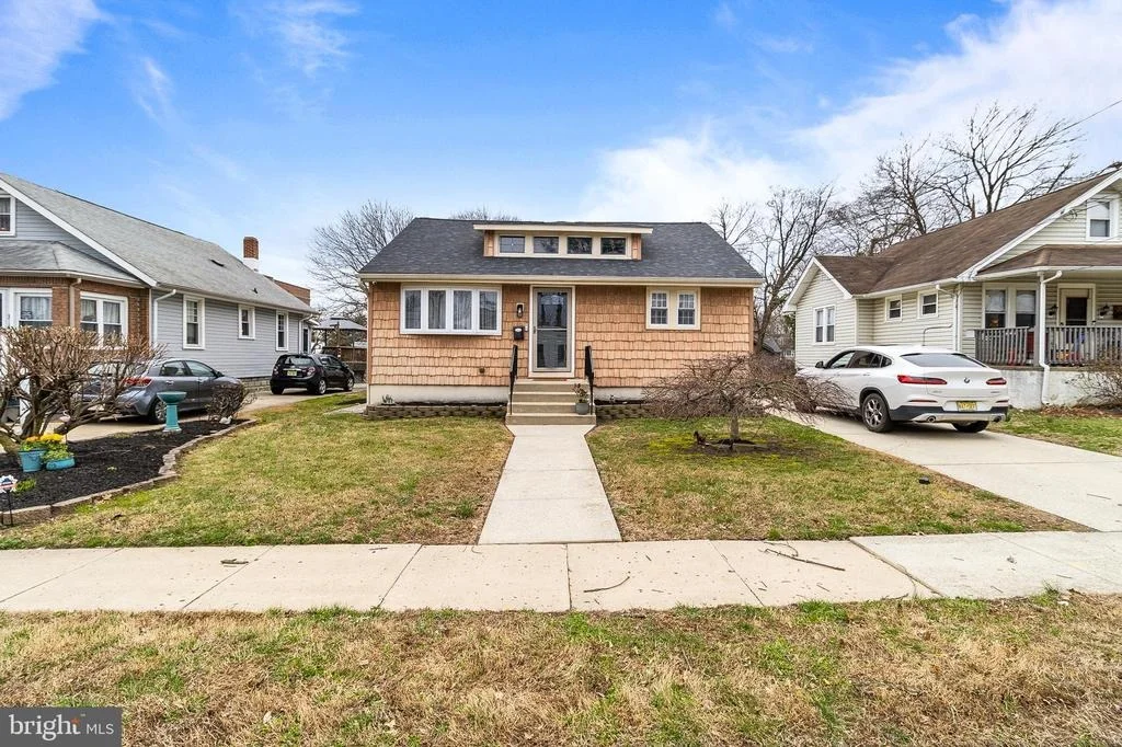 Photo of 310 HARVARD AVENUE