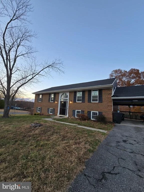 Photo of 6200 TERENCE DRIVE