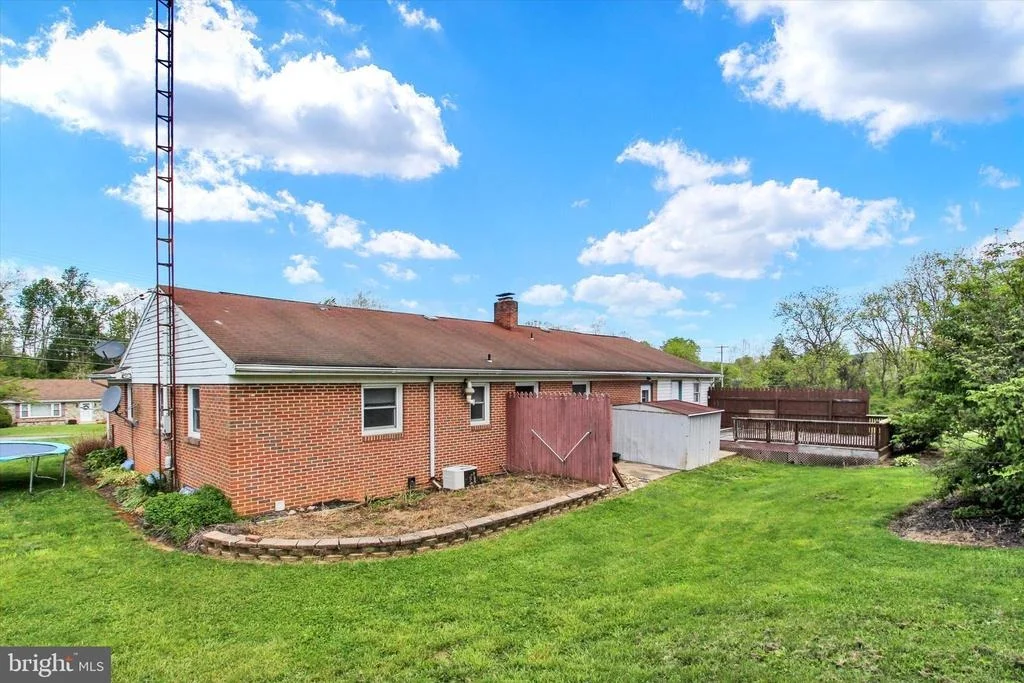 Photo of 5840 YORK ROAD