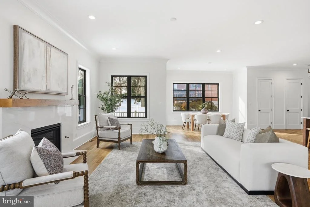 Photo of 6512 WILLIAMSBURG BOULEVARD