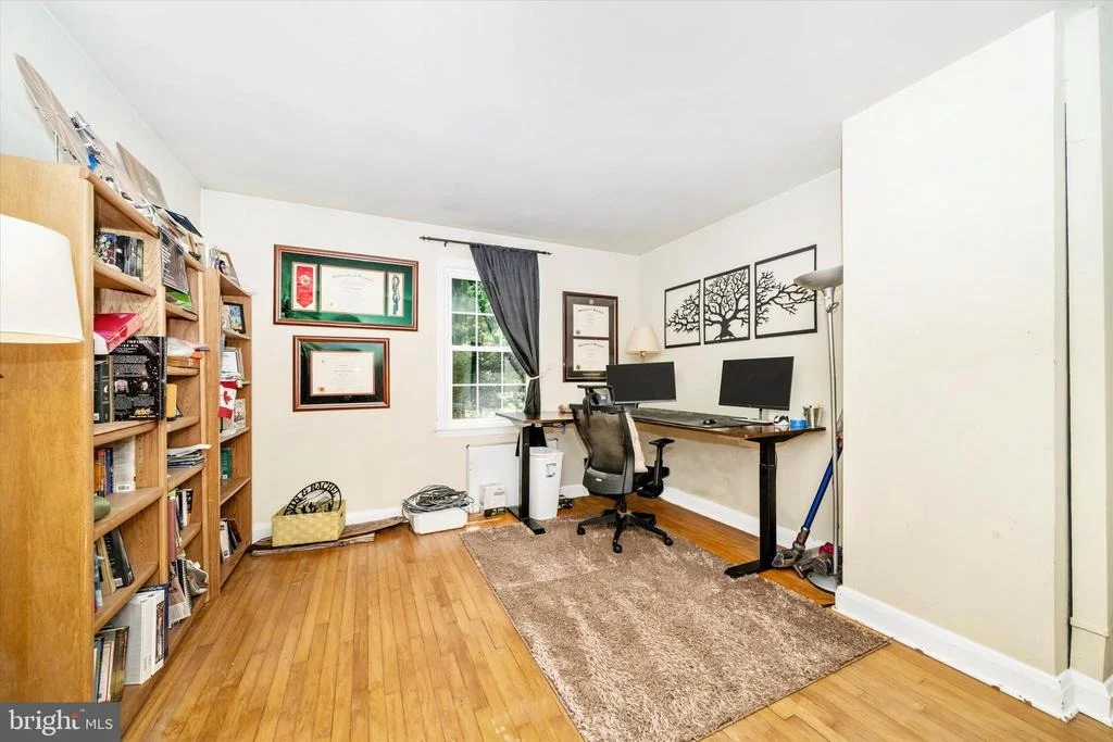 Photo of 5521 WATERLOO ROAD