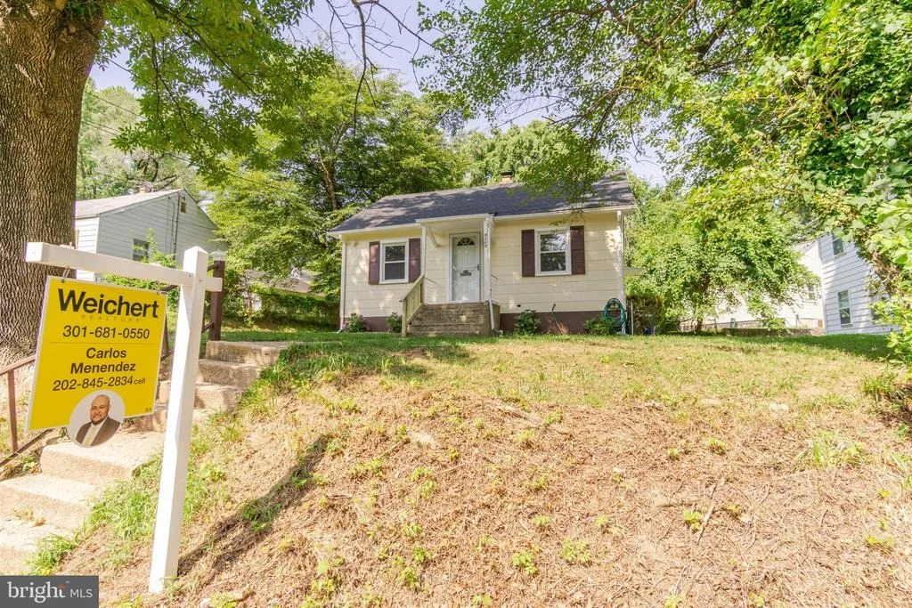 Photo of 4209 ROUND HILL ROAD