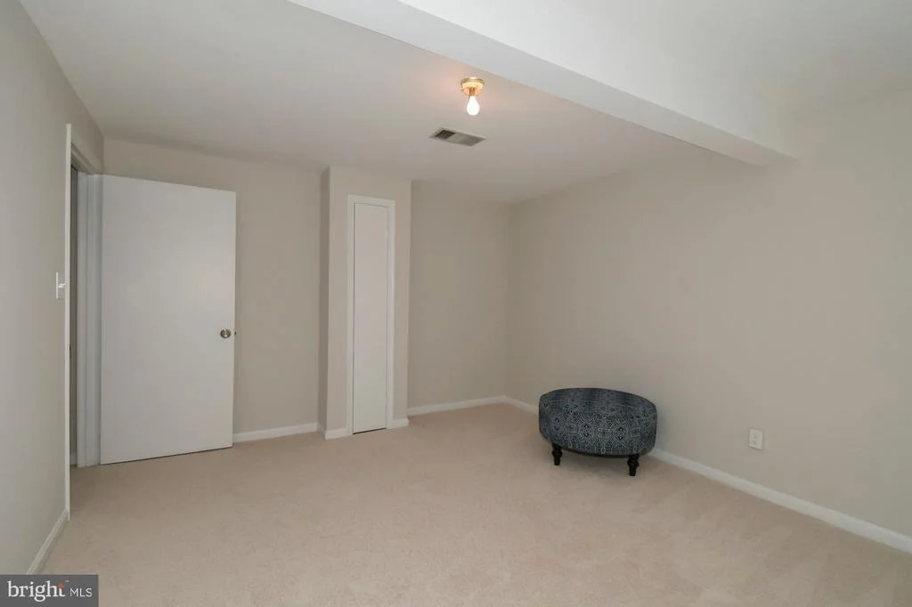 Photo of 6844 SILVER ANN DRIVE