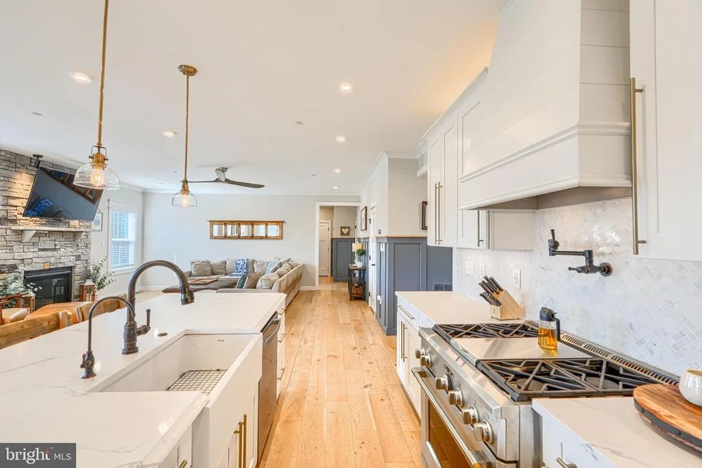 Photo of 2553 HANOVER PIKE