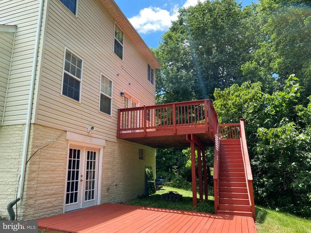 Photo of 5442 SIR DOUGLAS DRIVE