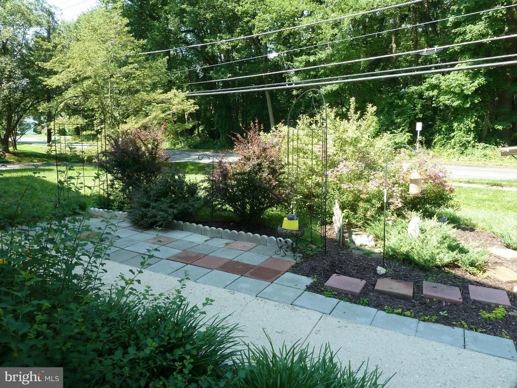 Photo of 4254 BRIARS ROAD