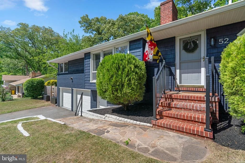 Photo of 52 SUNSET DRIVE