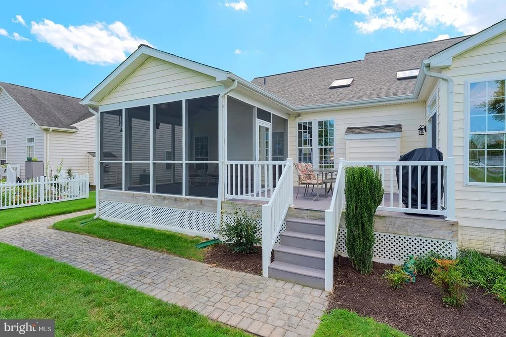 Photo of 33279 HARBOR REACH DRIVE