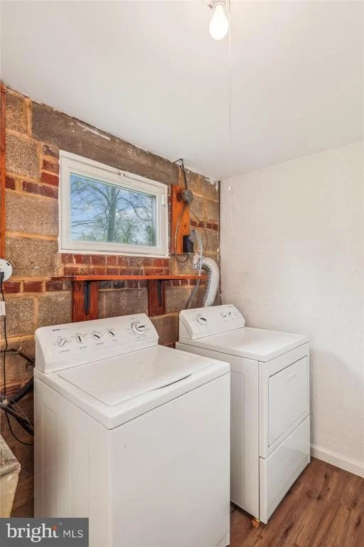 Photo of 2405 HARMON ROAD