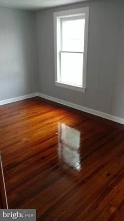 Photo of 620 N MAPLE AVENUE
