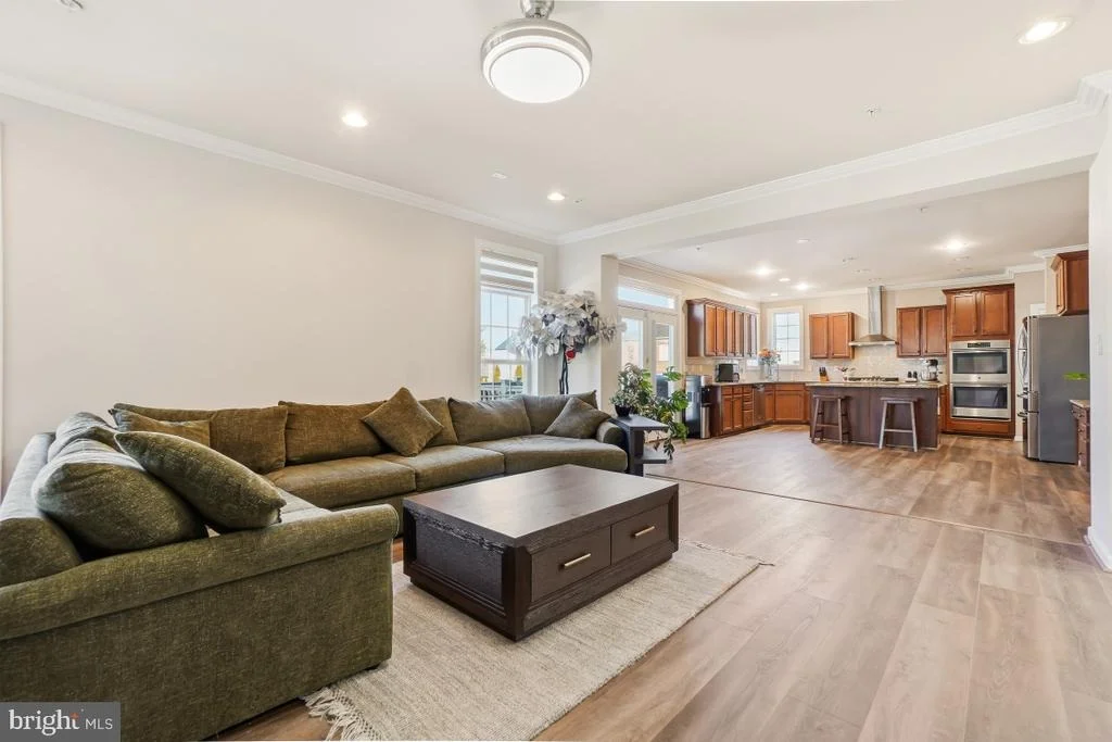 Photo of 15312 SIR EDWARDS DRIVE
