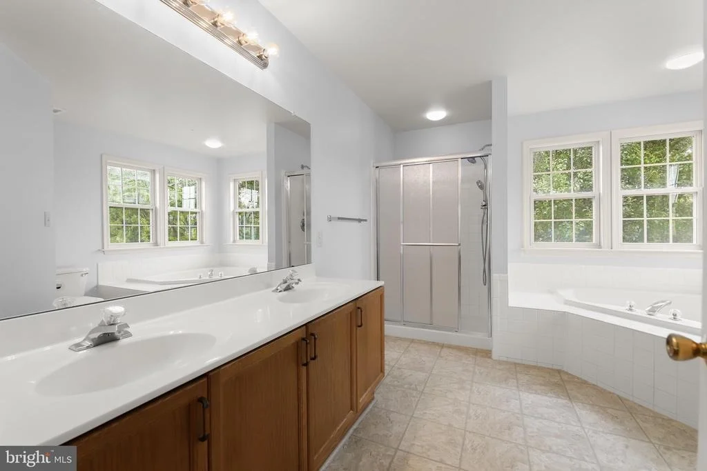 Photo of 236 LAKE COVENTRY DRIVE