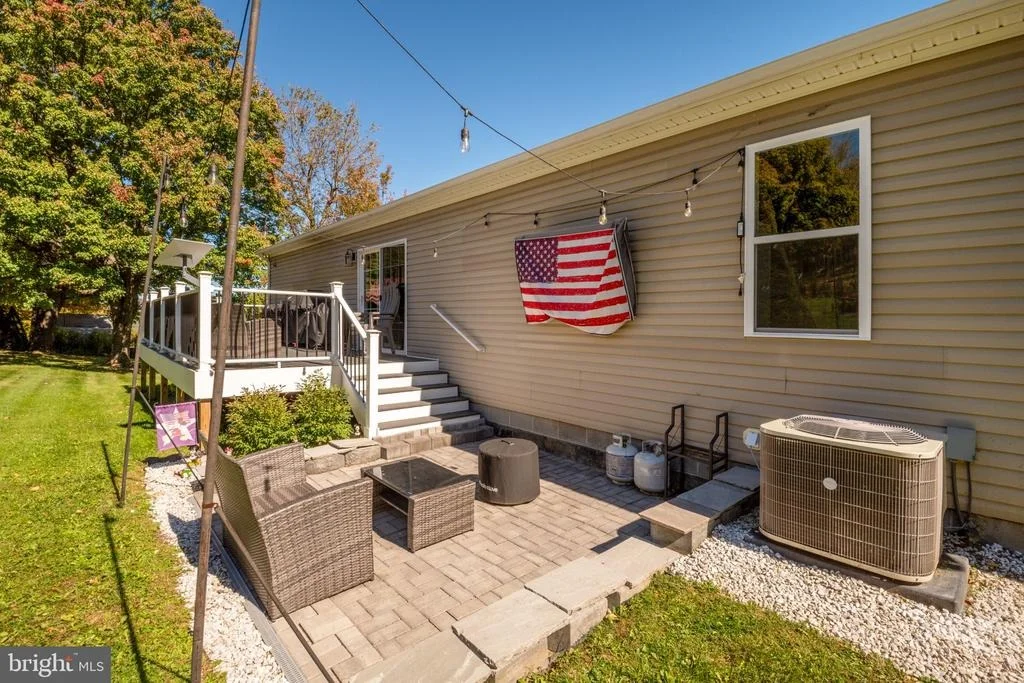 Photo of 111 HIGH VIEW ROAD