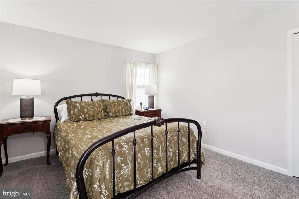 Photo of 12200 ROUND TREE LANE