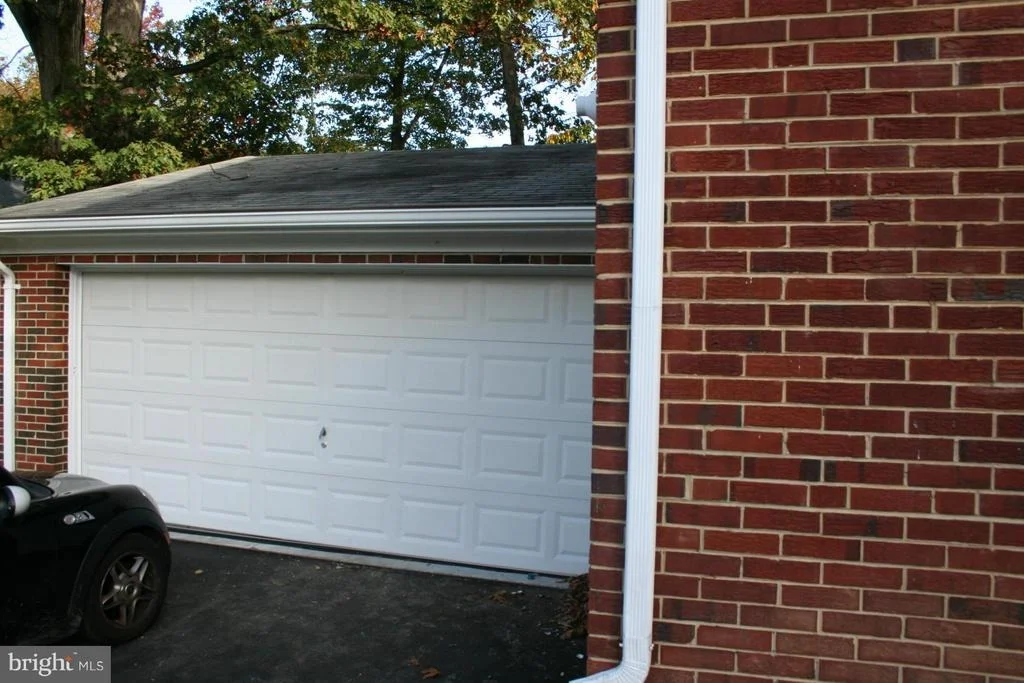 Photo of 6202 JOYCE DRIVE