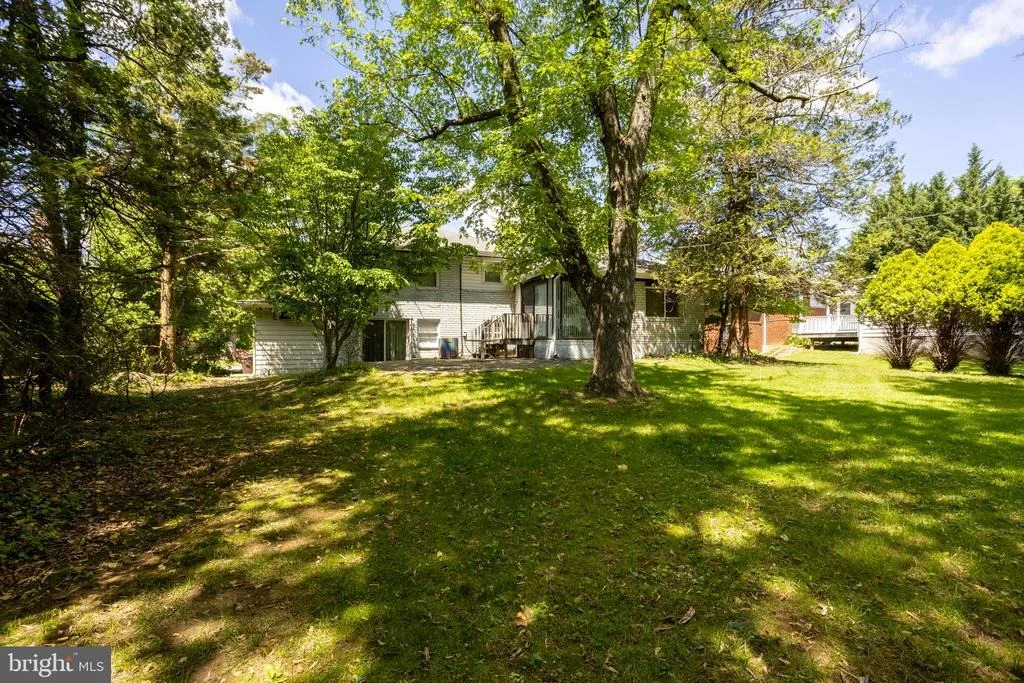 Photo of 6609 AMLEIGH ROAD