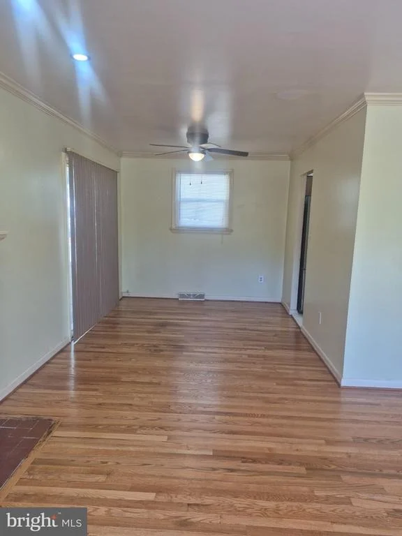 Photo of 10504 MULLIKIN DRIVE