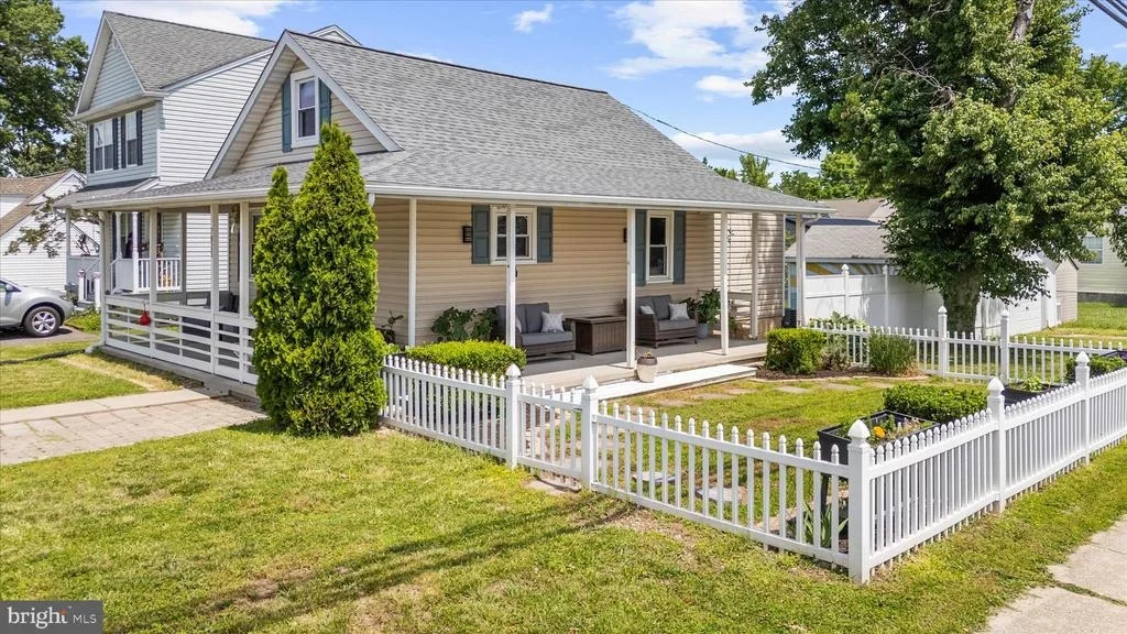 Photo of 7825 BRIDGE DRIVE