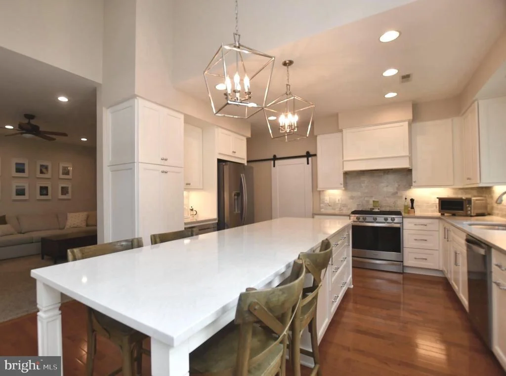 Photo of 8100 LANDFALL COURT