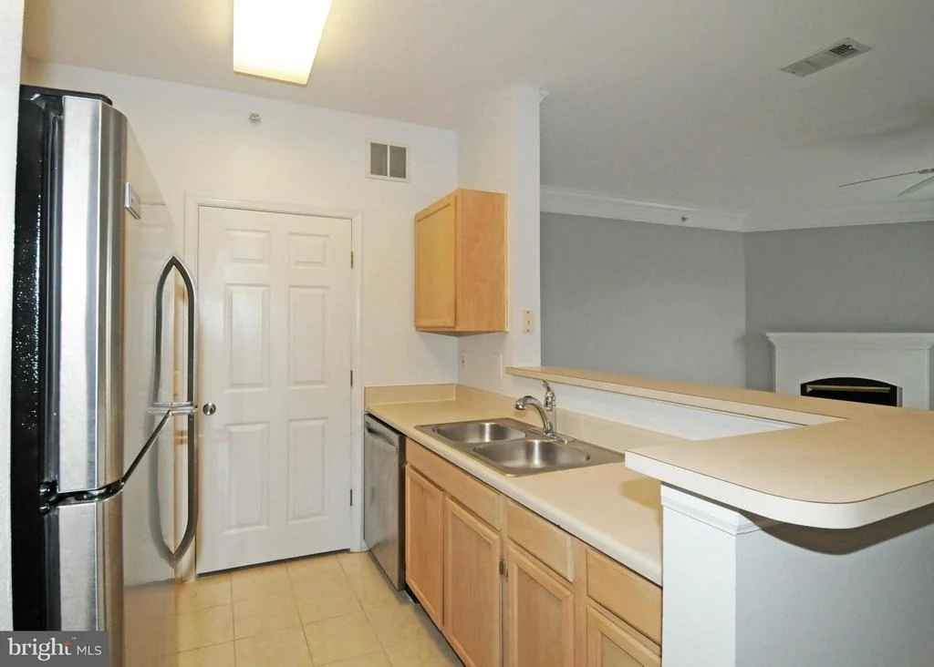 Photo of Unit 4415 at 1580 SPRING GATE DRIVE