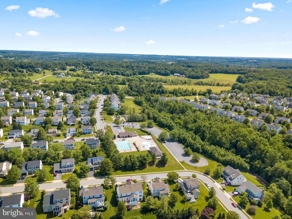 Photo of 708 LONGBOW ROAD