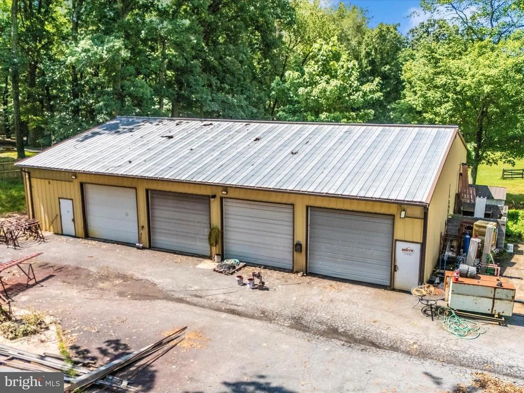 Photo of 6047 QUINN ROAD