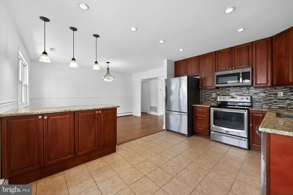 Photo of 302 WINDSOR LANE