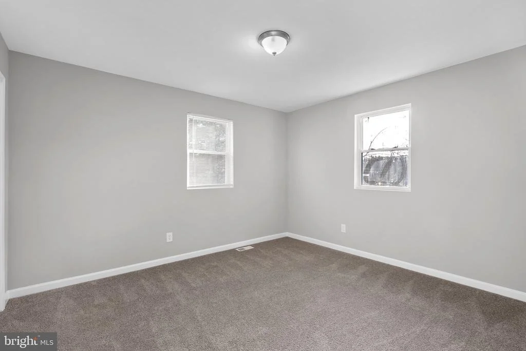 Photo of 500 GOLDLEAF AVENUE
