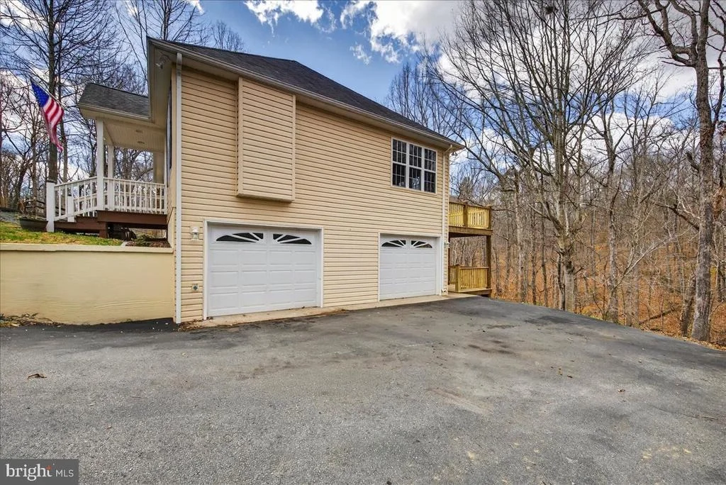 Photo of 18 CHICKASAW PLACE