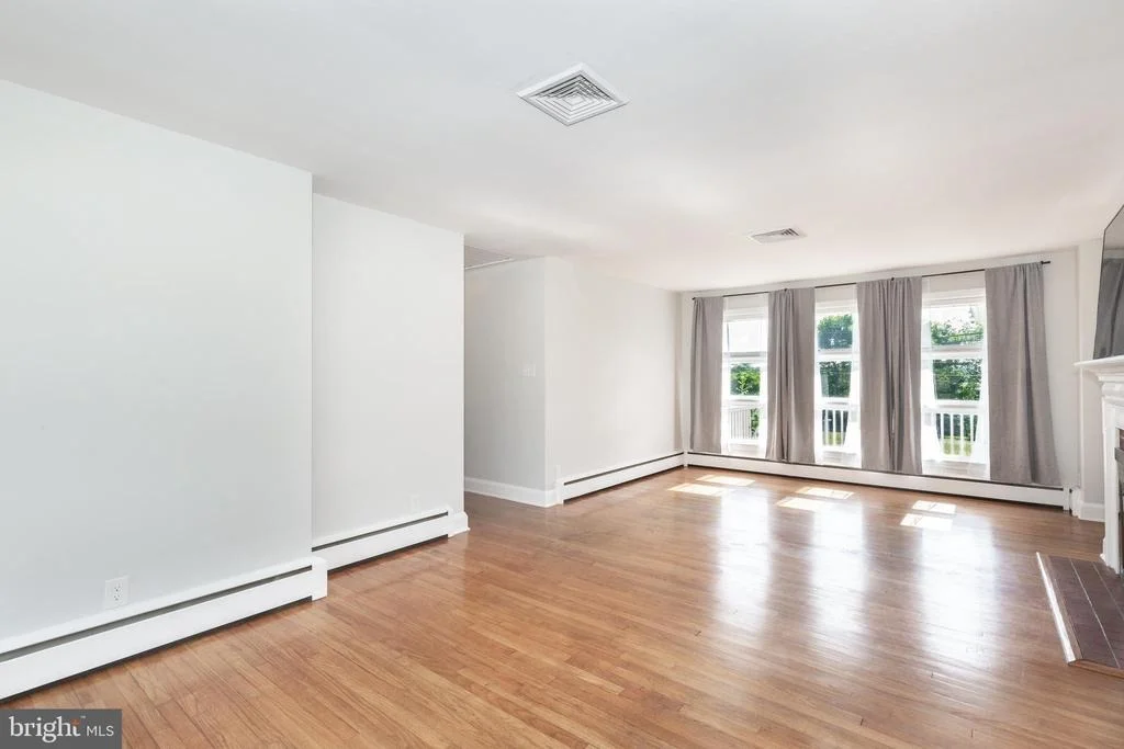 Photo of 15022 HANOVER PIKE