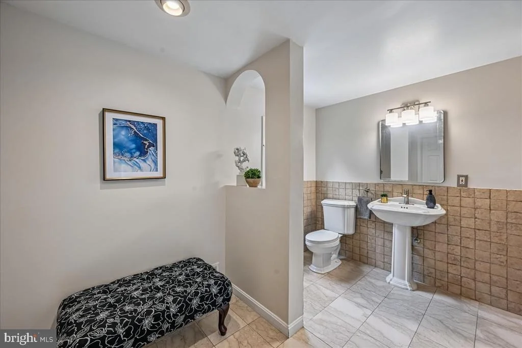 Photo of 8807 BELLS MILL ROAD