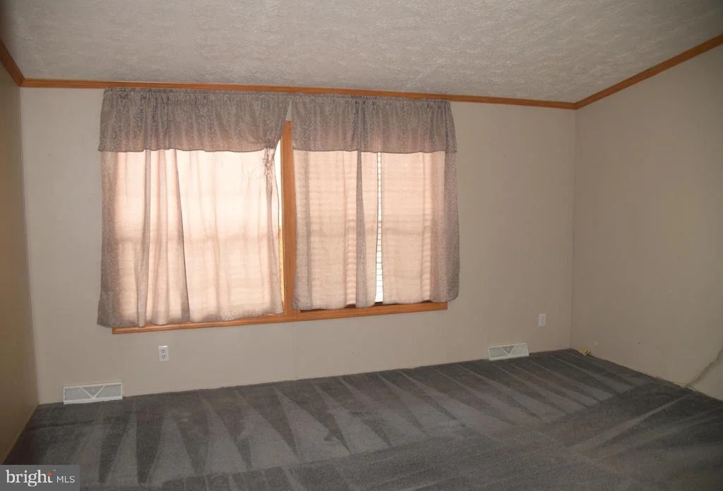 Photo of 112 COUGAR CIRCLE