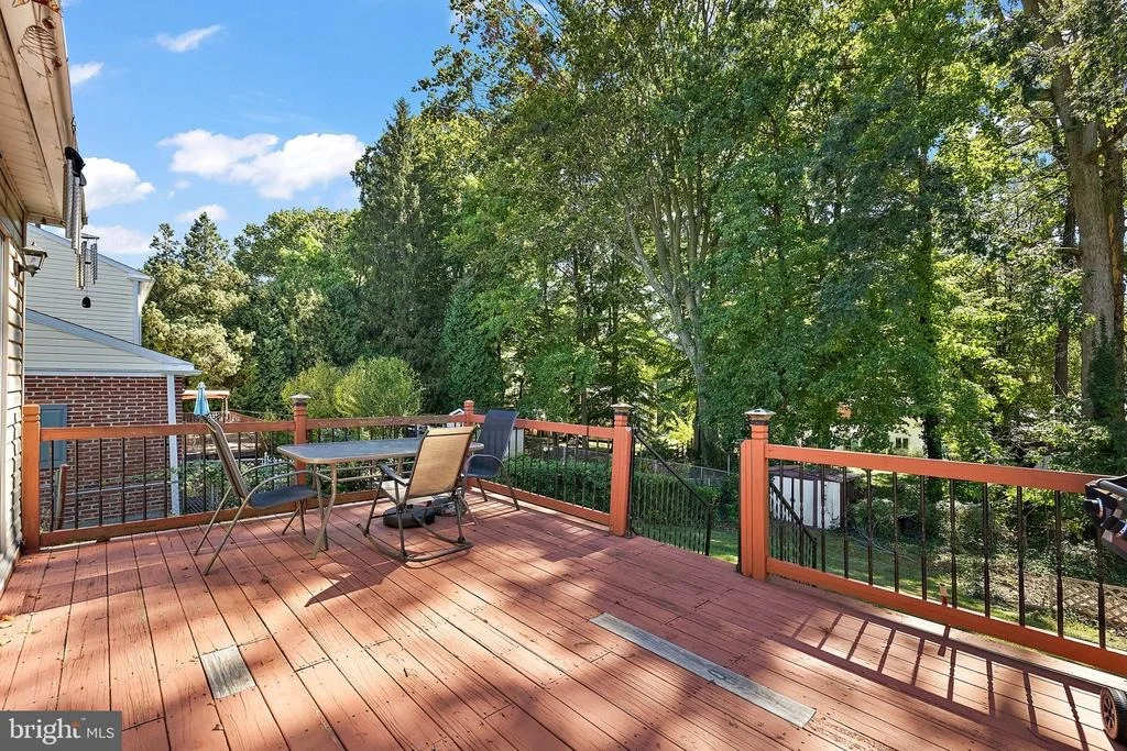 Photo of 8 NEPONSET ROAD