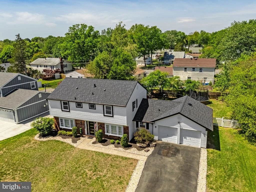 Photo of 4202 MINSTRELL LANE