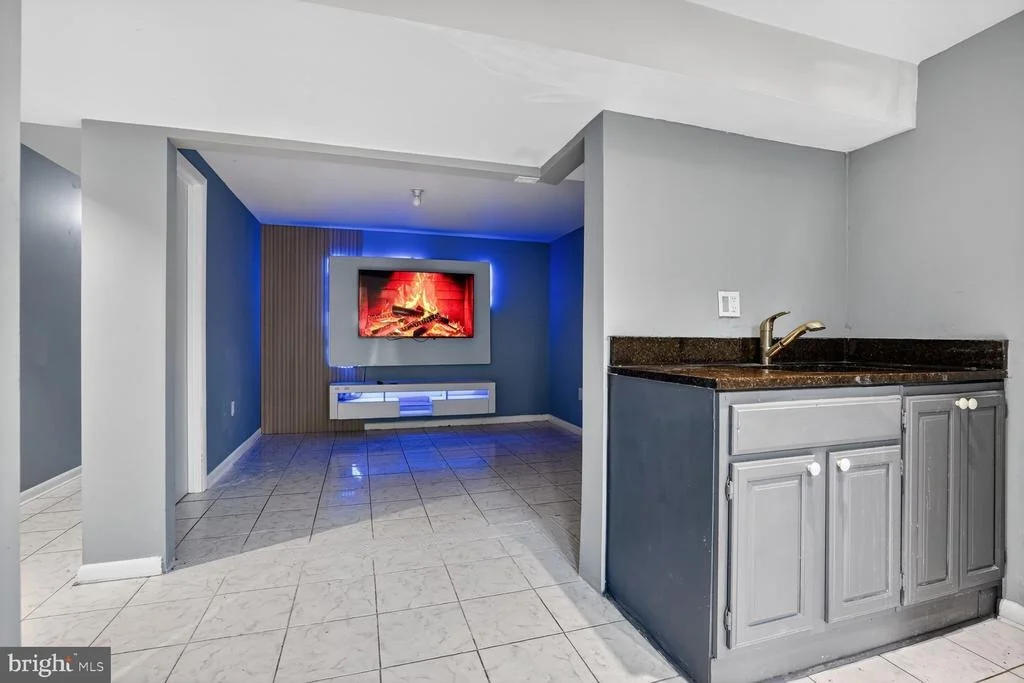 Photo of 5815 RIVERSIDE DRIVE