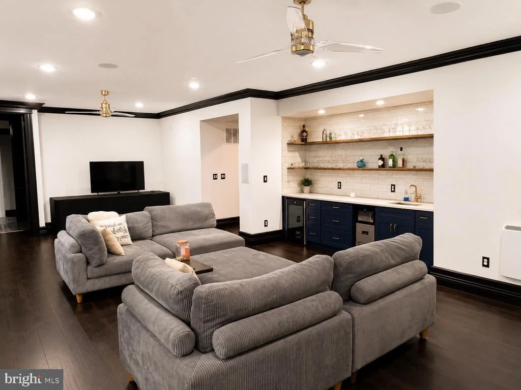 Photo of 1225 MIDDLE RIVER ROAD