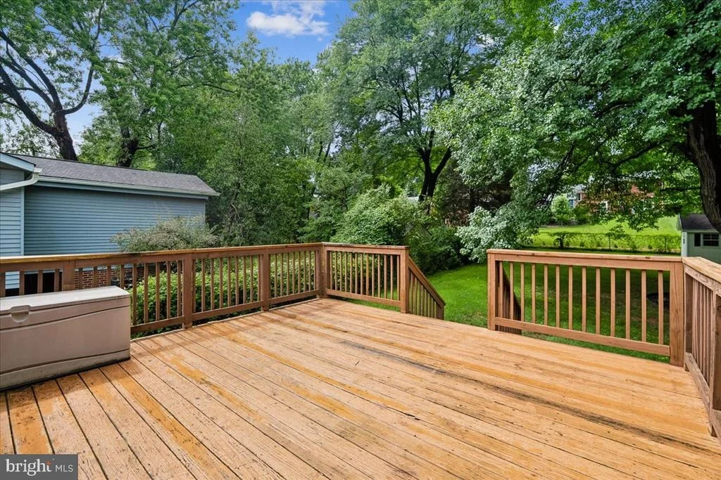 Photo of 9817 CHERRY TREE LANE