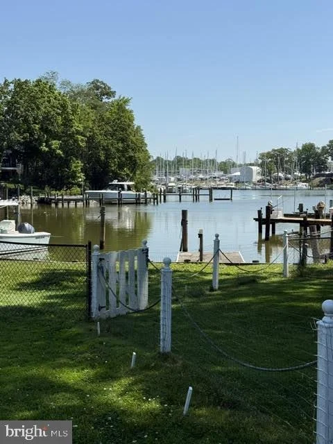 Photo of 735 WARREN DRIVE