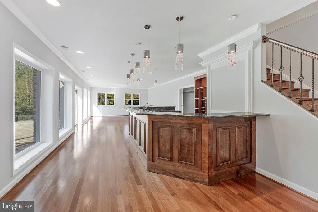 Photo of 8611 BROOK ROAD