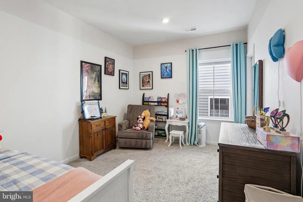 Photo of 1109 SAXTON DRIVE