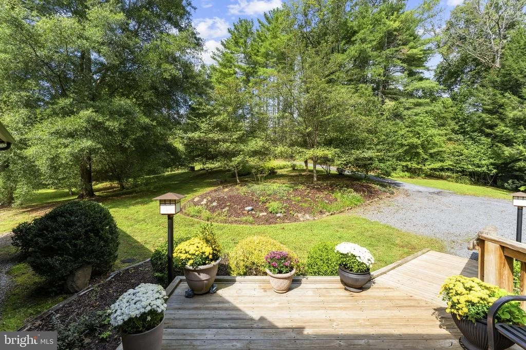 Photo of 207 GRAND VIEW ROAD
