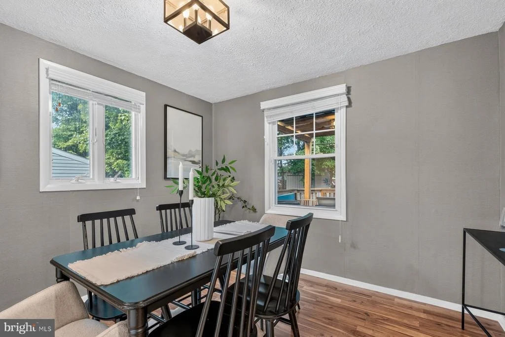 Photo of 935 MARINE DRIVE