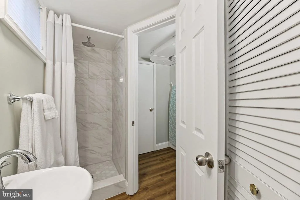 Photo of 4616 EXETER STREET