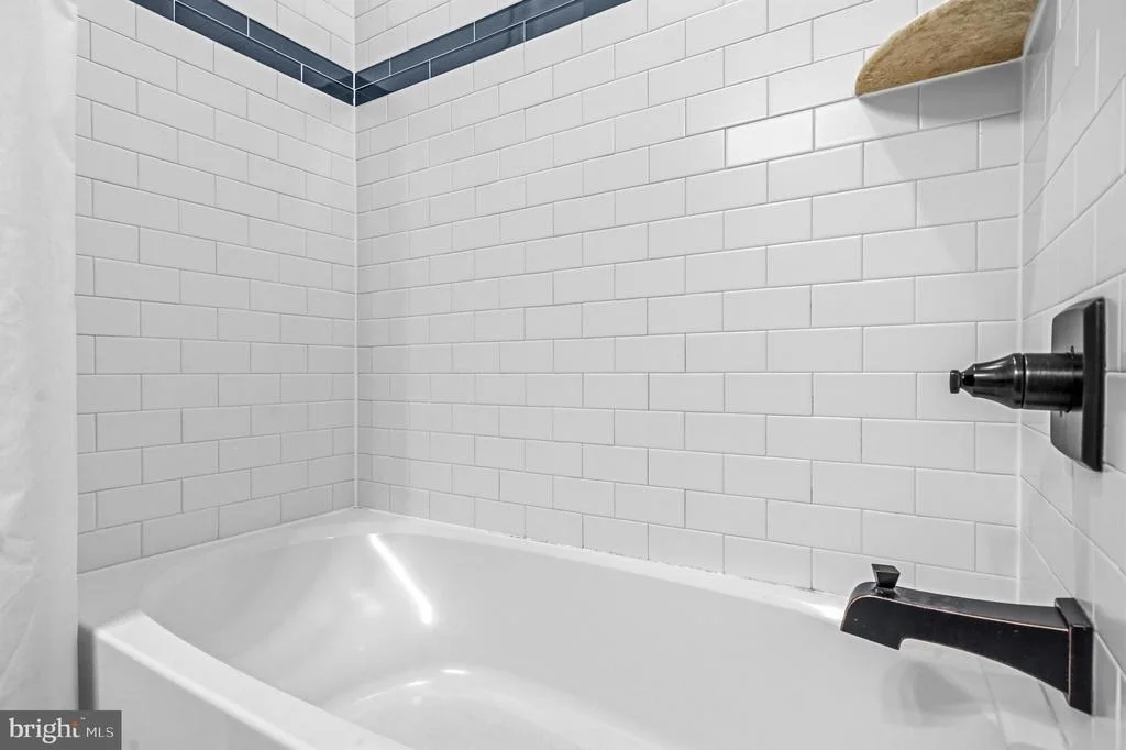 Photo of 2125 CHESTNUT DRIVE