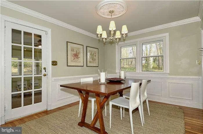 Photo of 1130 CAMERON ROAD