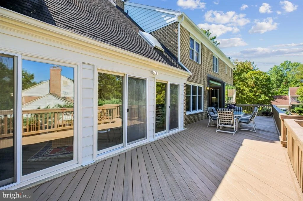 Photo of 9537 FOX HOLLOW