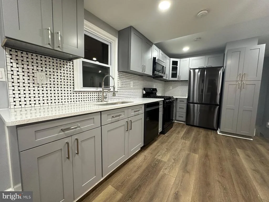 Photo of 4103 MAPLE