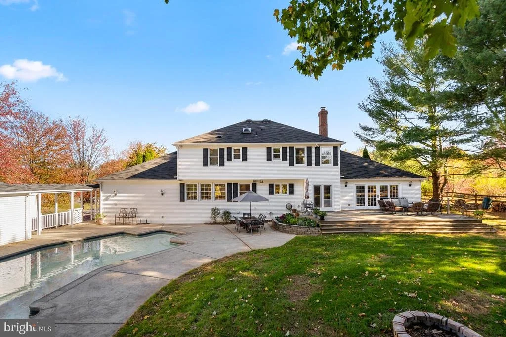 Photo of 8516 PADDOCKVIEW DRIVE