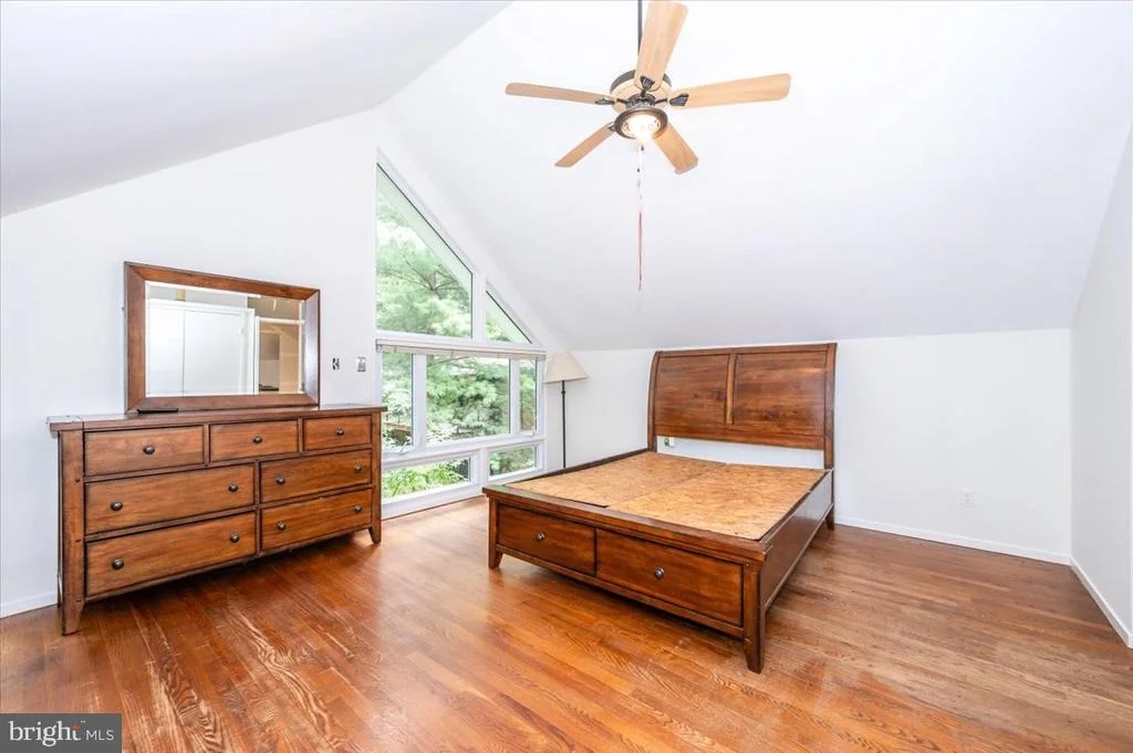 Photo of 9441 HOLBROOK